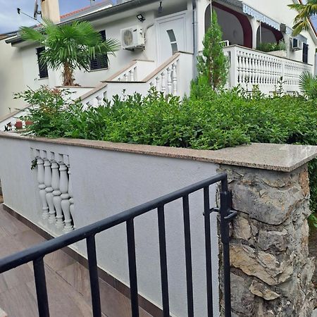 Apartments Stjepan Malinska Luaran gambar