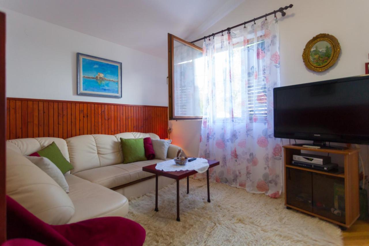Apartments Stjepan Malinska Luaran gambar