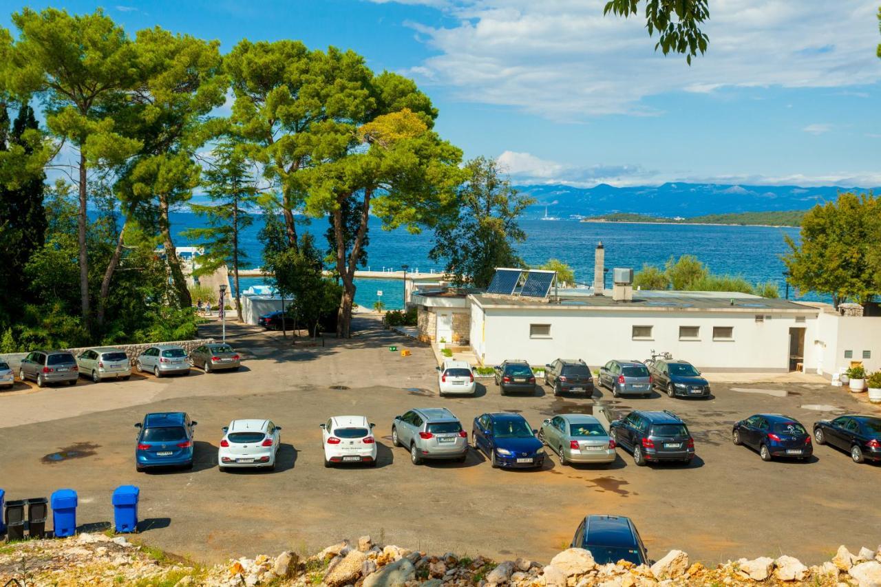 Apartments Stjepan Malinska Luaran gambar