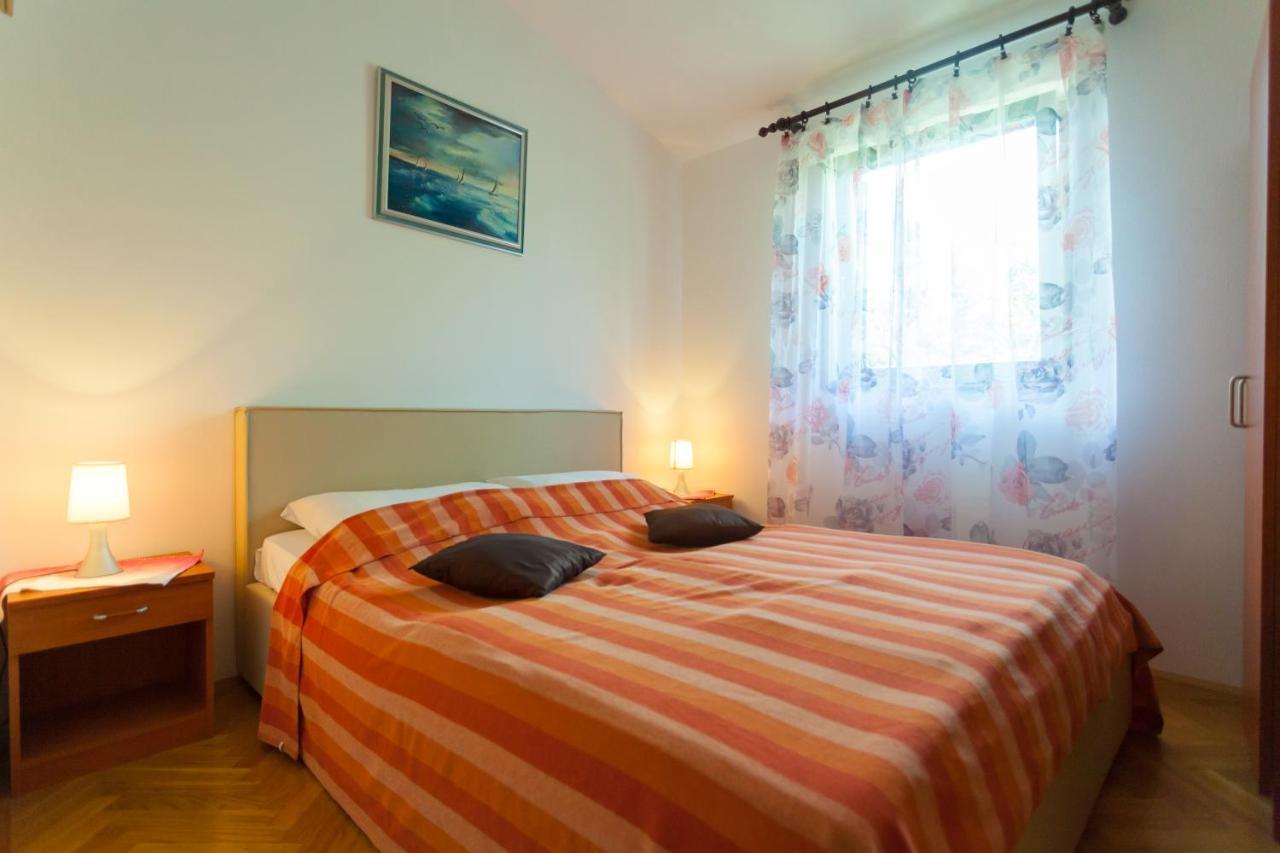 Apartments Stjepan Malinska Luaran gambar