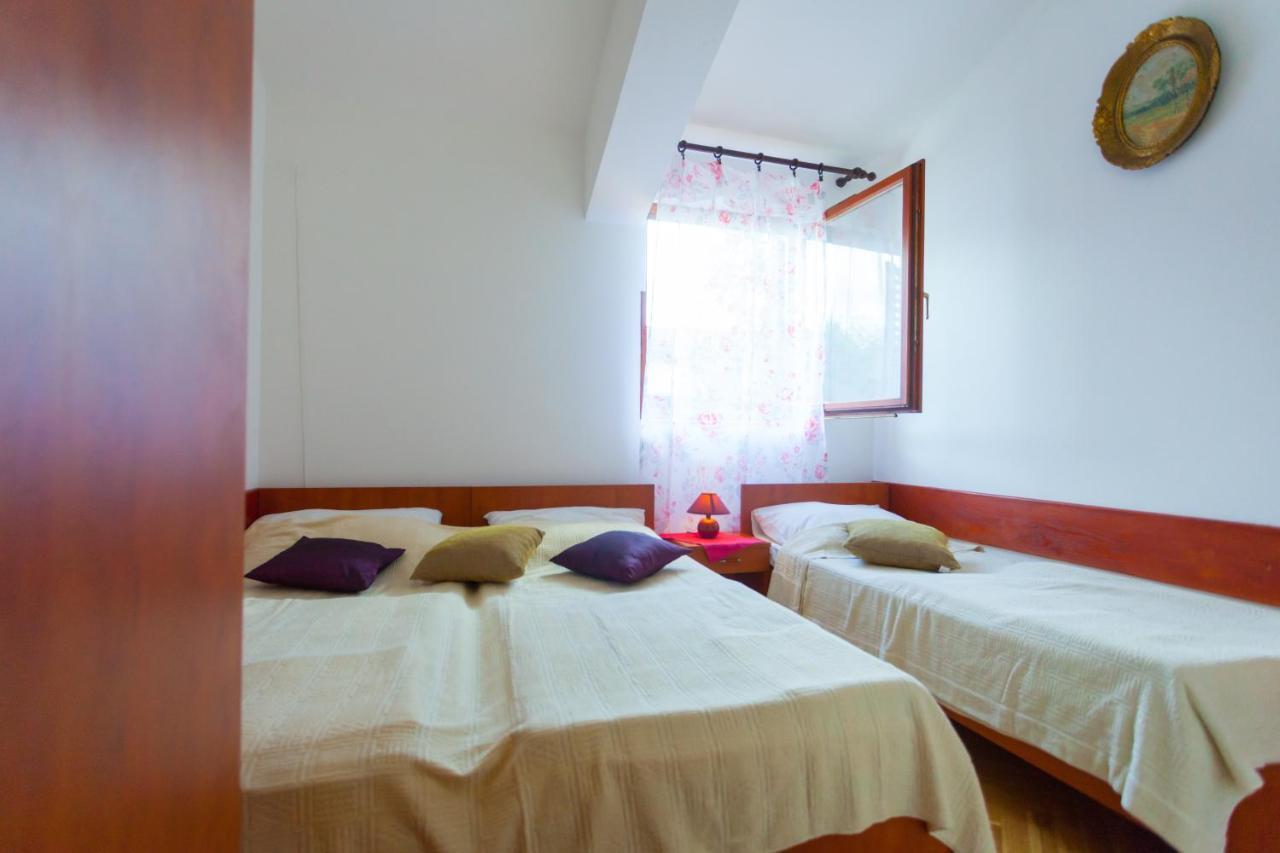 Apartments Stjepan Malinska Luaran gambar