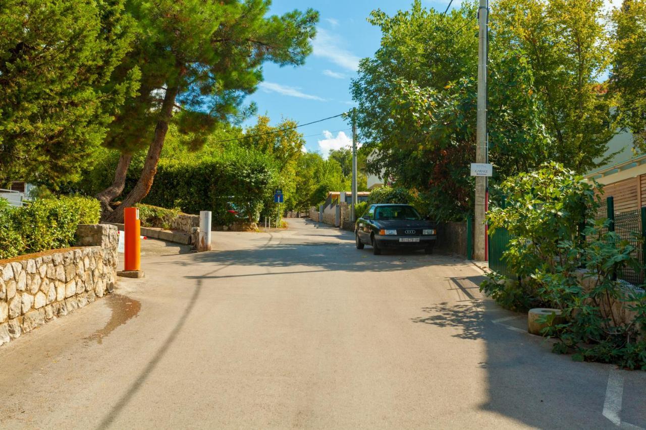 Apartments Stjepan Malinska Luaran gambar